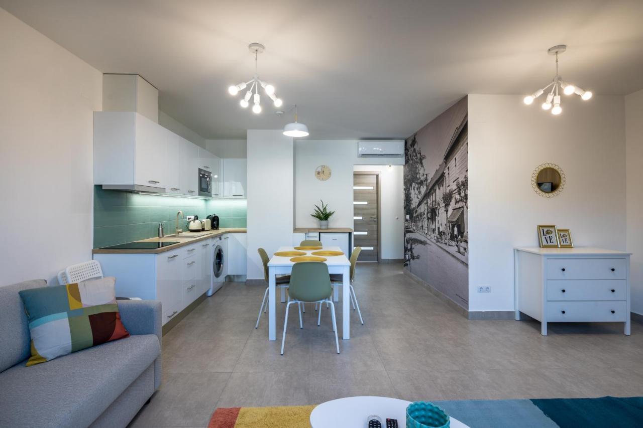 Stafetahaz Apartmanok Vac Ngoại thất bức ảnh