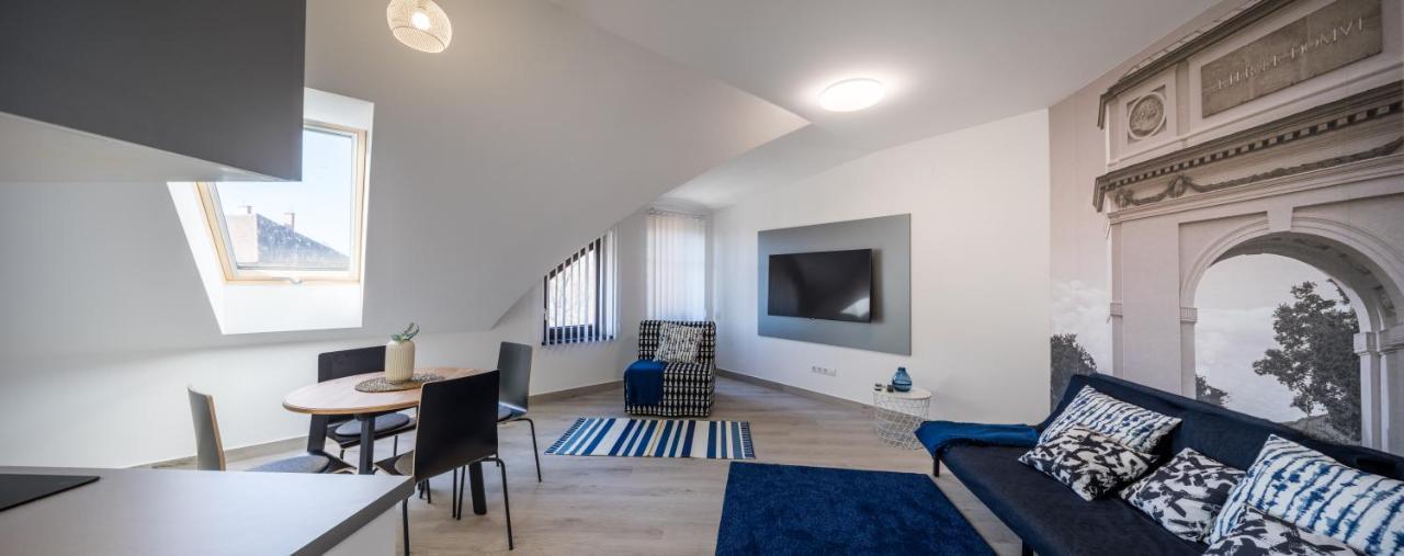 Stafetahaz Apartmanok Vac Ngoại thất bức ảnh