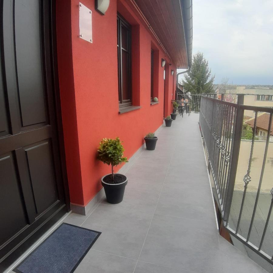 Stafetahaz Apartmanok Vac Ngoại thất bức ảnh