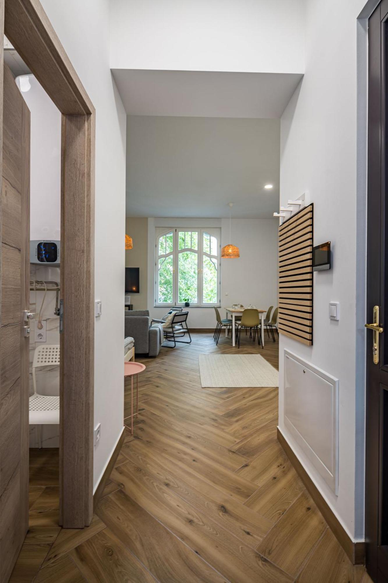Stafetahaz Apartmanok Vac Ngoại thất bức ảnh