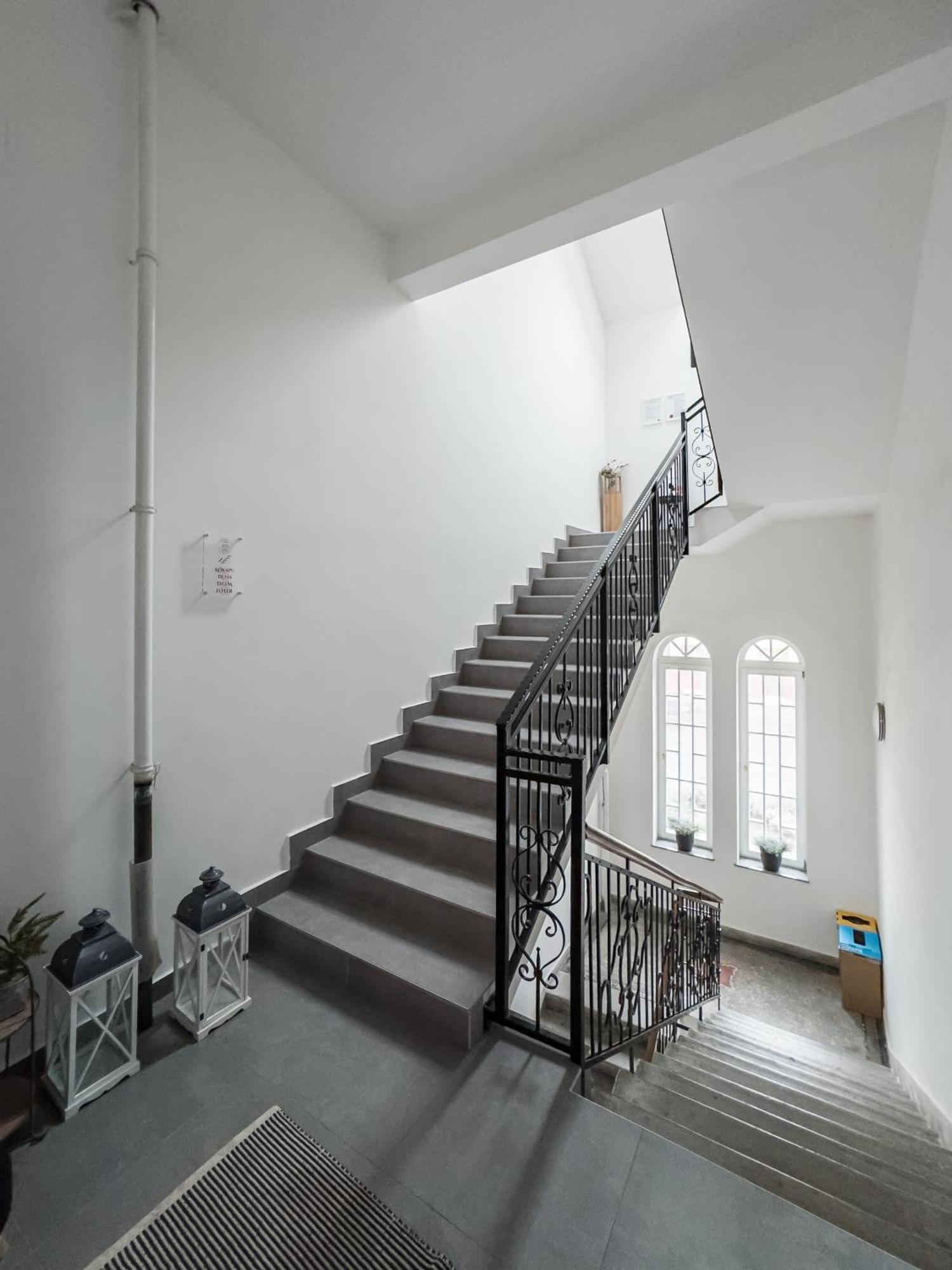 Stafetahaz Apartmanok Vac Ngoại thất bức ảnh